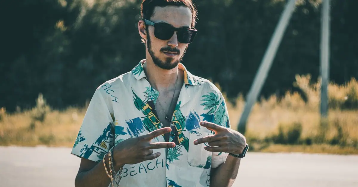 Cómo elegir los mejores tejidos para tu ropa masculina