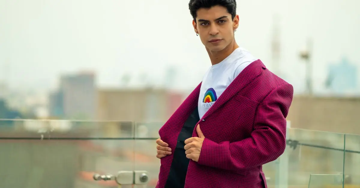 Cómo elegir los mejores tejidos para tu ropa masculina