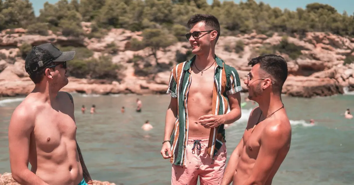 Cómo elegir el mejor traje de baño para hombres