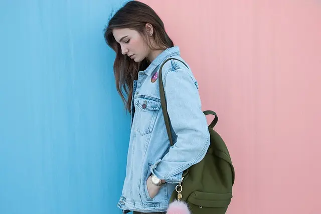 Cómo combinar accesorios para un look masculino atractivo