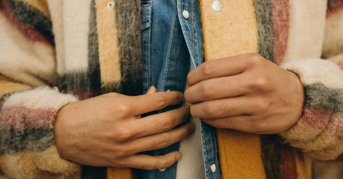 Cómo combinar prendas de otoño para un look atractivo