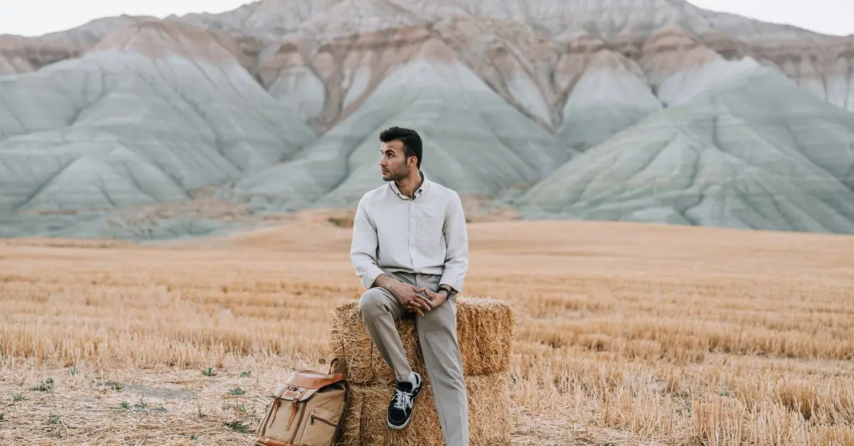 Guía para combinar colores en tu atuendo masculino