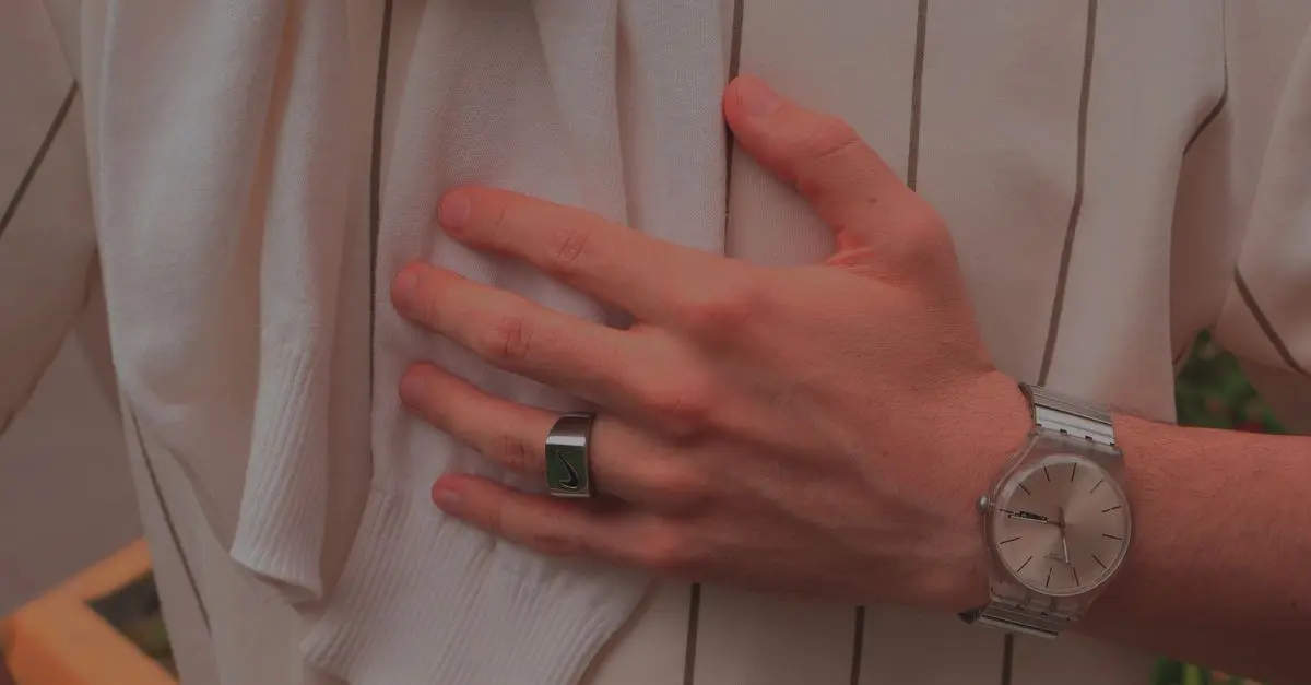 Cómo combinar accesorios para realzar tu atuendo masculino