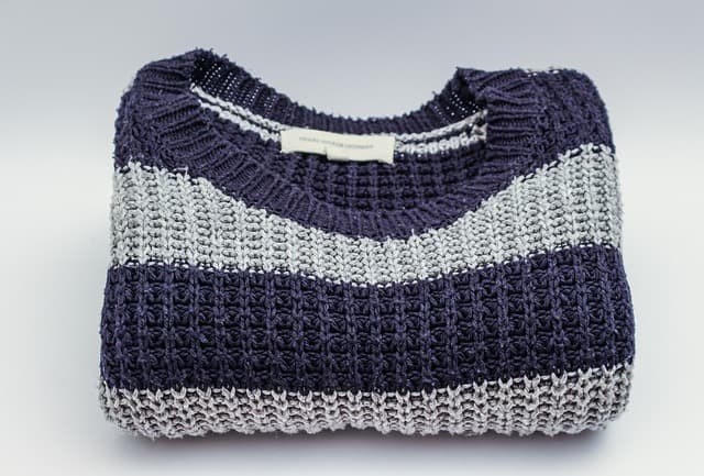 Cómo combinar prendas de primavera para un look fresco