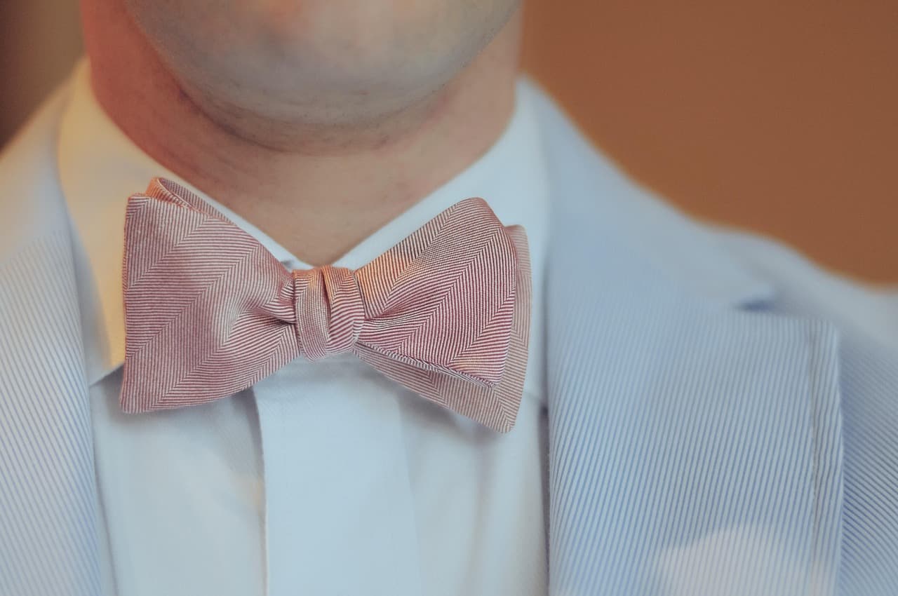 Cómo elegir el mejor tejido para tus prendas masculinas