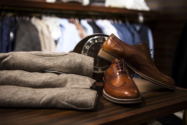 Cómo elegir el mejor tejido para tus prendas de moda masculina